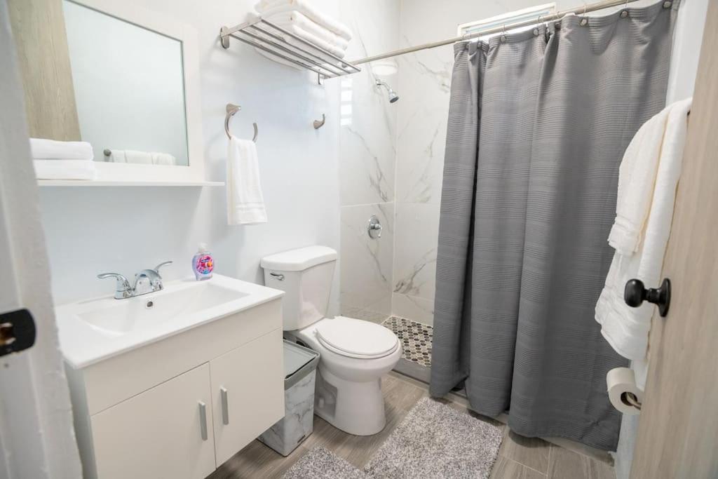 3 Santurce 2 Bedroom 1Bathroom Apt サンジョアン エクステリア 写真