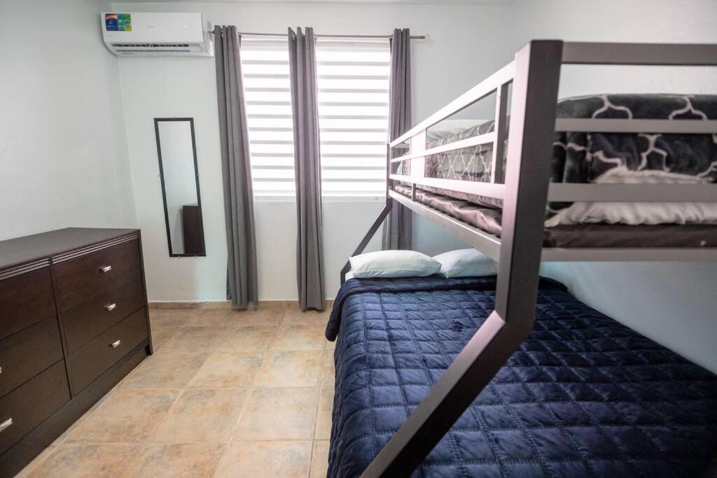 3 Santurce 2 Bedroom 1Bathroom Apt サンジョアン エクステリア 写真