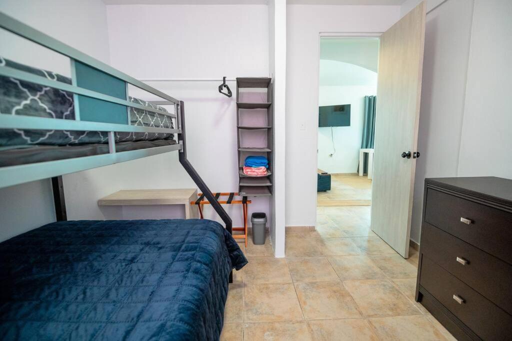 3 Santurce 2 Bedroom 1Bathroom Apt サンジョアン エクステリア 写真